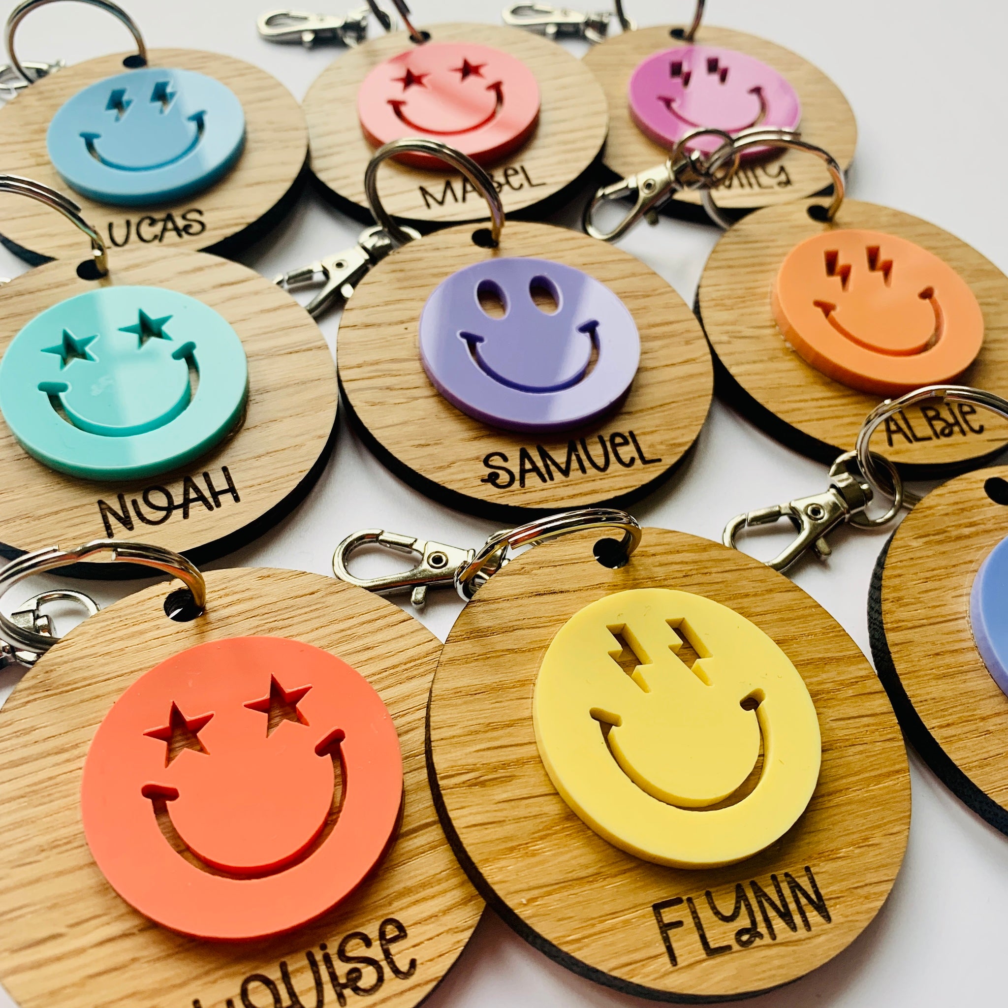 Personalised Smiley Face Key Ring / Book Bag Tag – Round the Twist